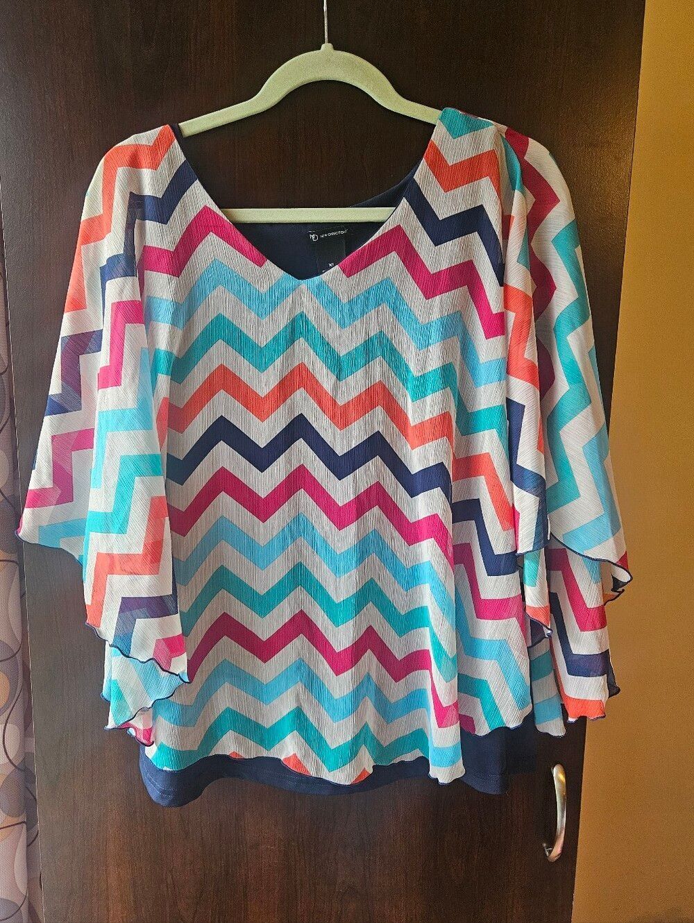 new directions Chevron Blouse in Teal, Coral, Pink, Navy Size XL